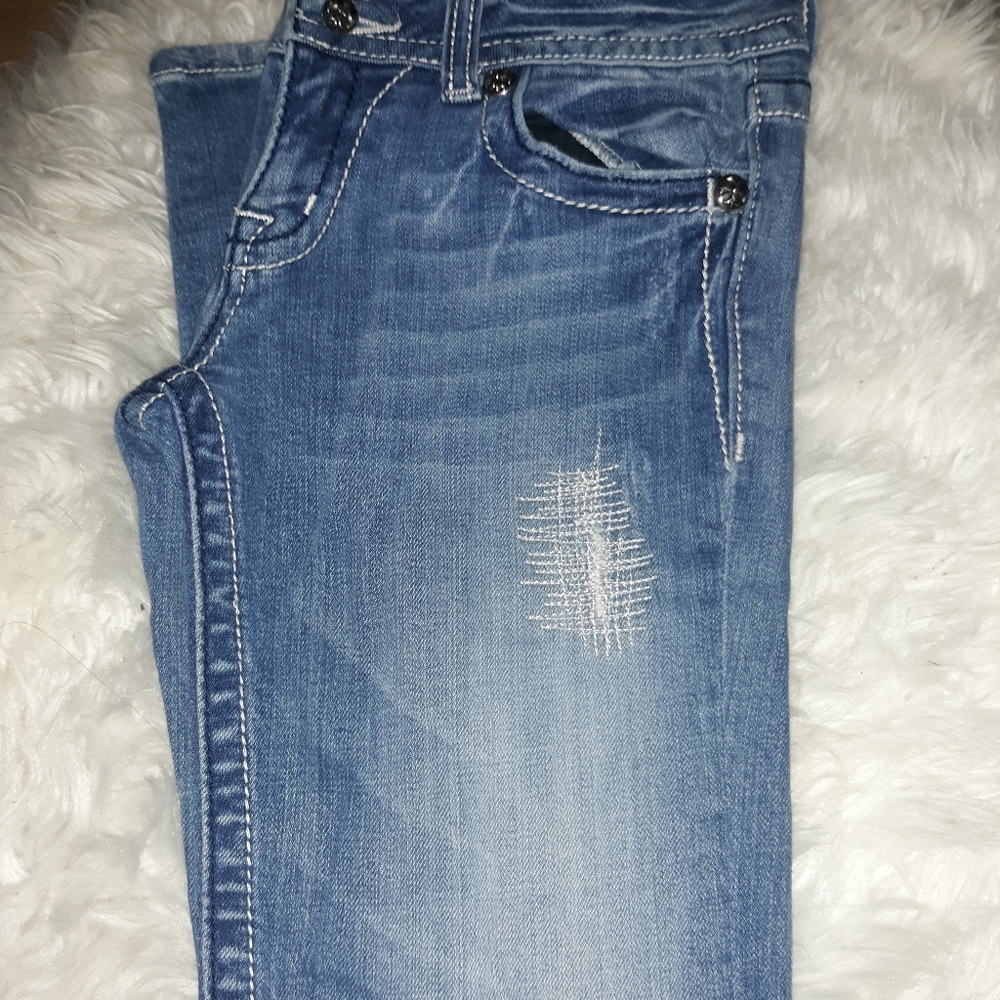 Jean's - Picture 3 of 3